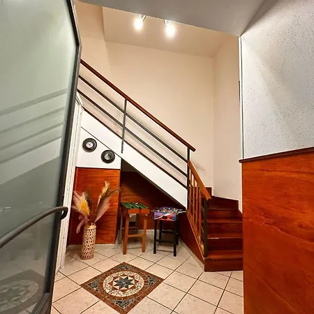 Victoryhouse Apartment Naples