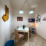 Victoryhouse Naples